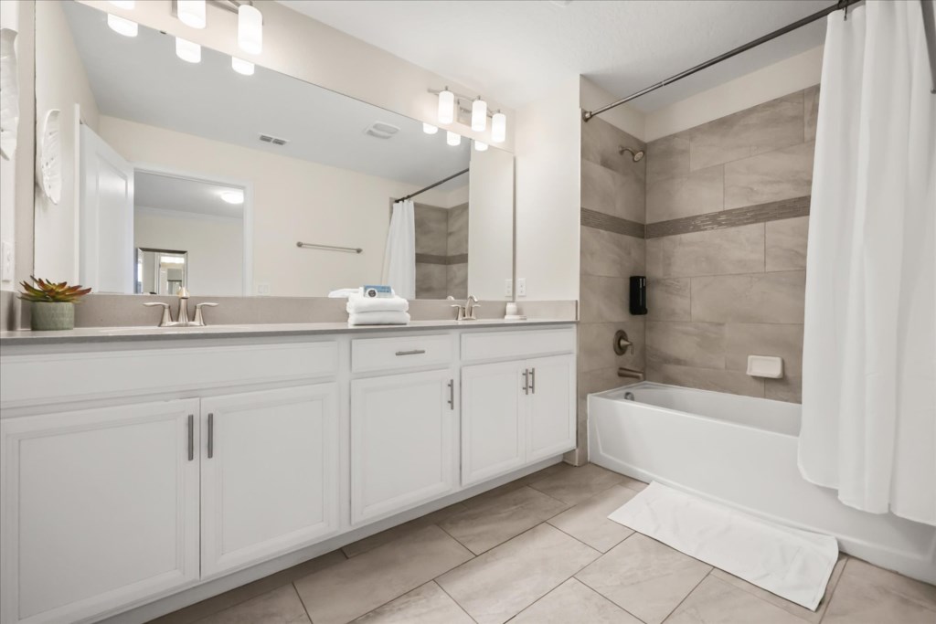 8995 Stinger Drive (24).jpg