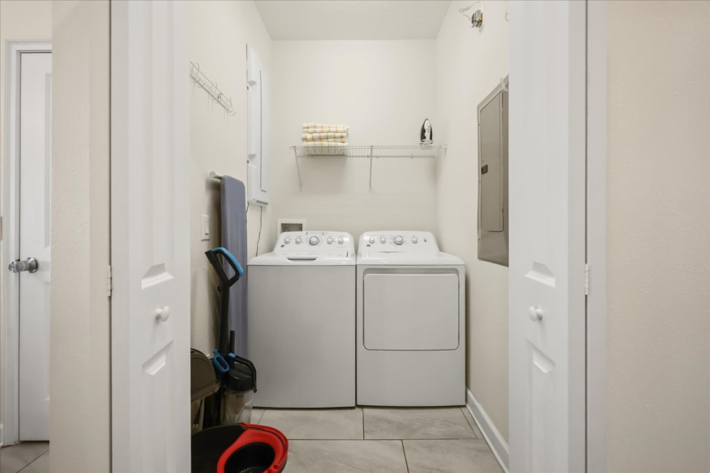 8995 Stinger Drive (28).jpg