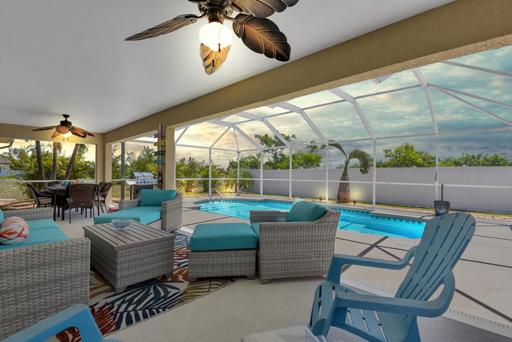3817 NW 36th Avenue Cape Coral-large-002-031-Amazing Outdoor Living Space-1499x1000-72dpi.jpg