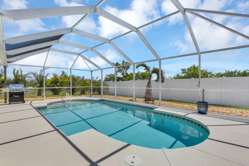 3817 NW 36th Avenue Cape Coral-large-003-005-Relax  Soak Up The Sun-1499x1000-72dpi.jpg