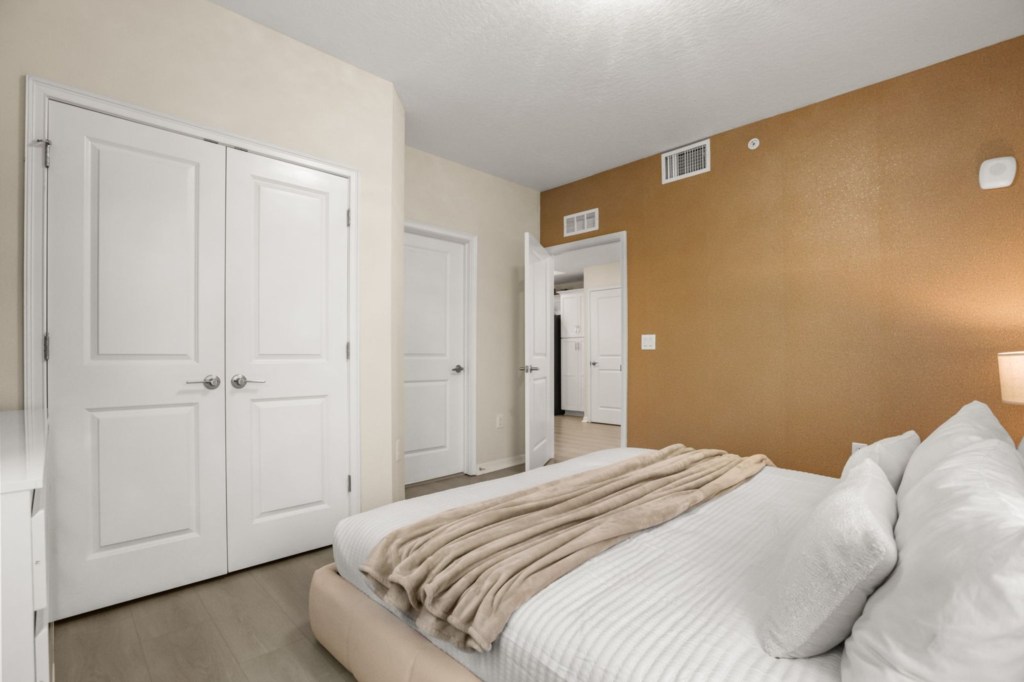 Bedroom — 4751-201 Clock Tower Drive, photo 18 of 60