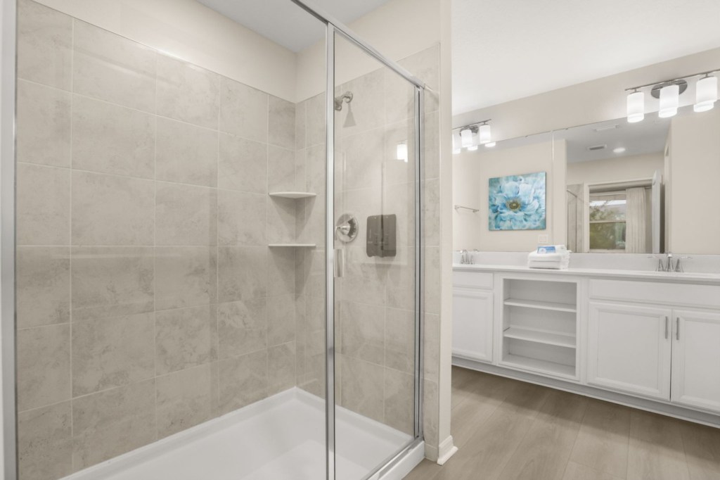 Bathroom — 4751-201 Clock Tower Drive, photo 23 of 60