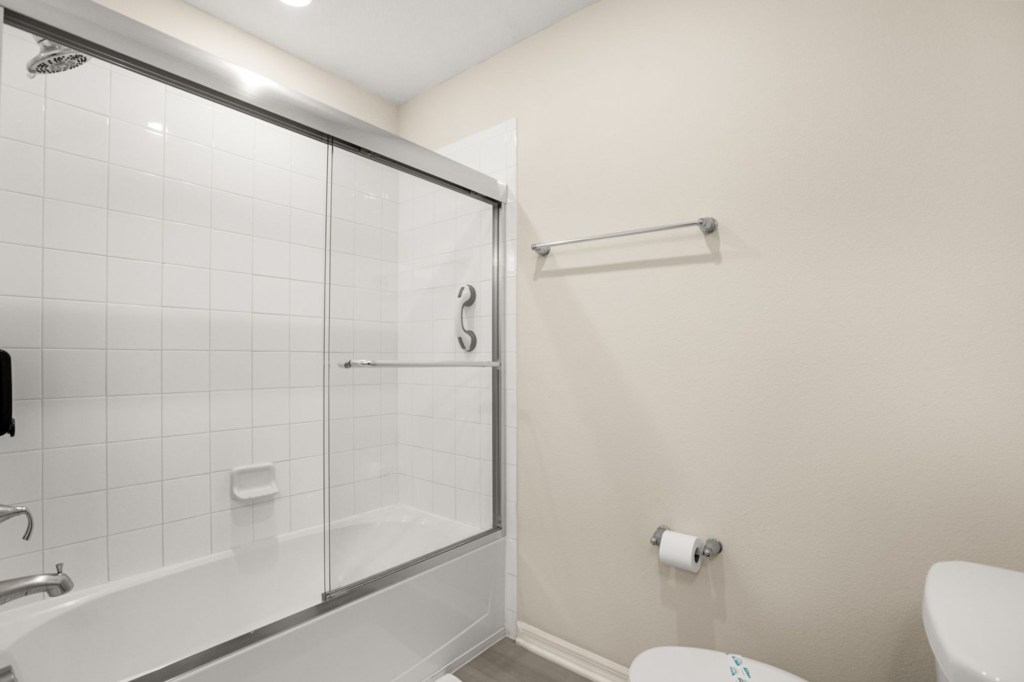 Bathroom — 4751-201 Clock Tower Drive, photo 26 of 60
