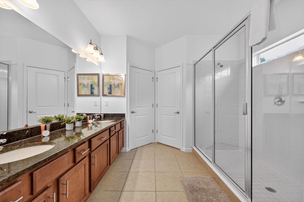 26_4514_Monado_Dr_Kissimmee_FL_34746_USA-Bathroom-DSC07501