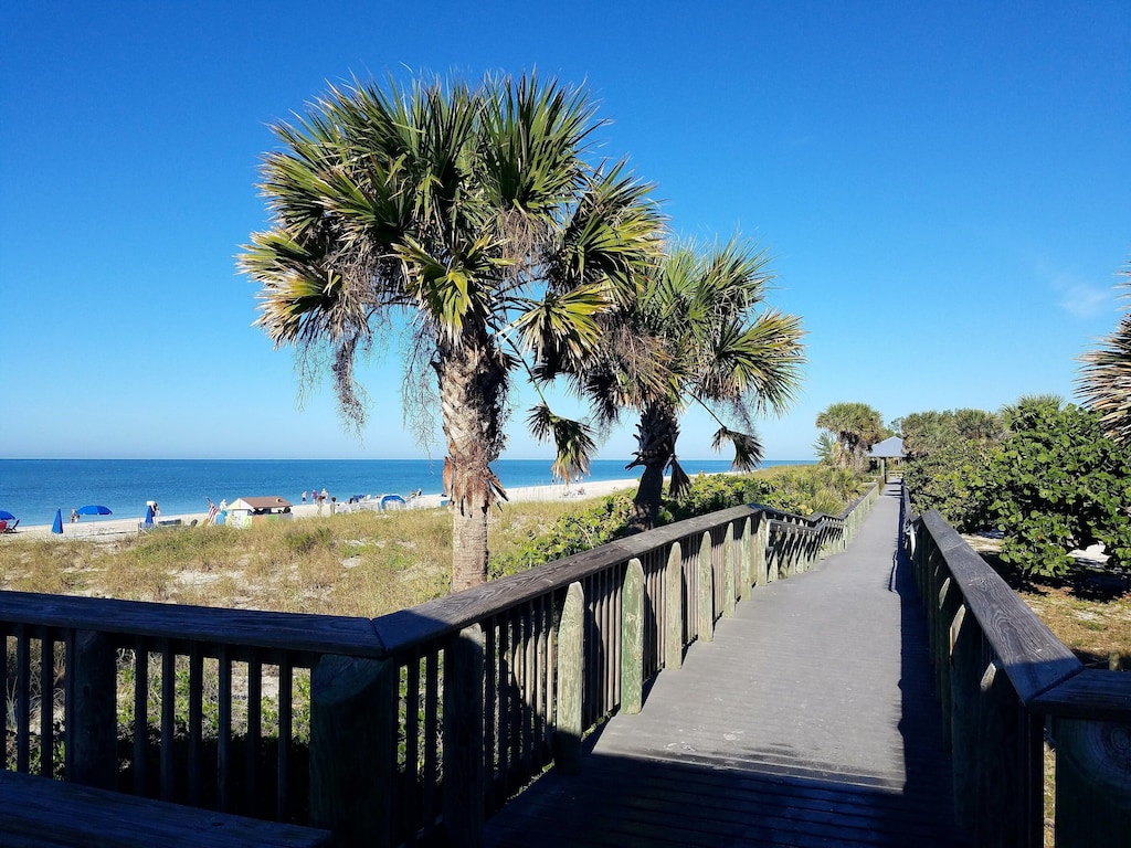 Fun & interesting walks along the Beach Park. Hop on our bikes and check it out!