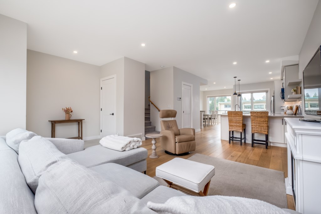 4-2452WASHINGTONStreet-v2-mtp-2026-lw-001
