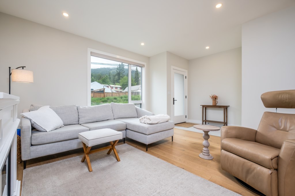 4-2452WASHINGTONStreet-v2-mtp-2026-lw-005