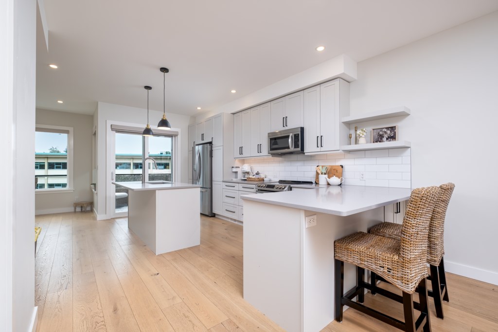 4-2452WASHINGTONStreet-v2-mtp-2026-lw-006