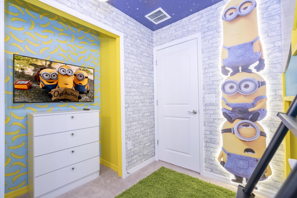 Minion's Themed Bedroom w/ bunk bed full & Slide
