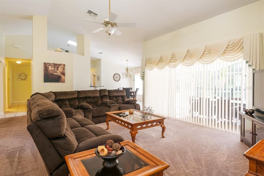 LivingRoom.jpg