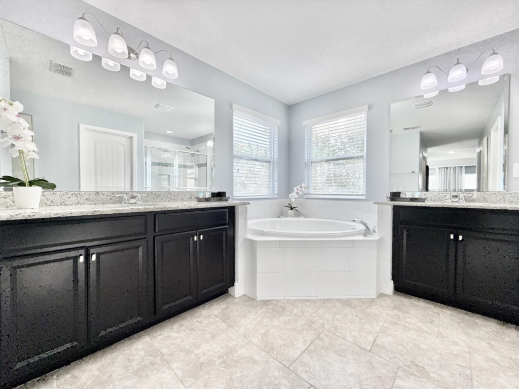 B759DE55-6DAB-4557-BADD-3FE9A2C74A3D_1_102_a