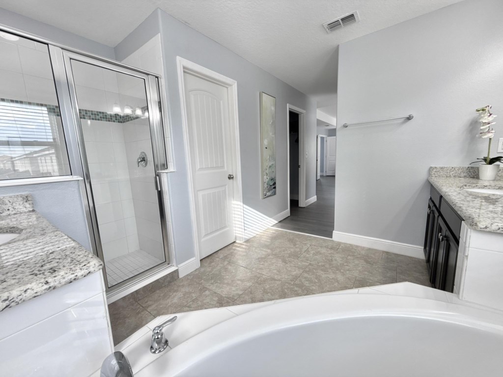 D29668DD-781C-4F32-AC4F-8935099D8194_1_102_a