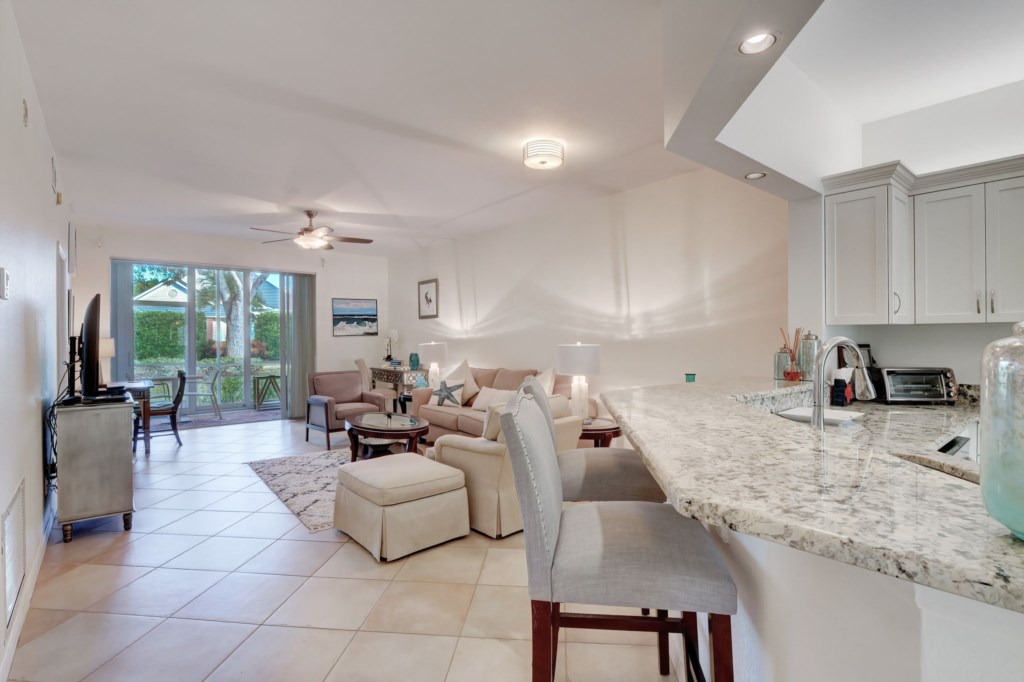 18-853TanbarkDr,104,Naples-18