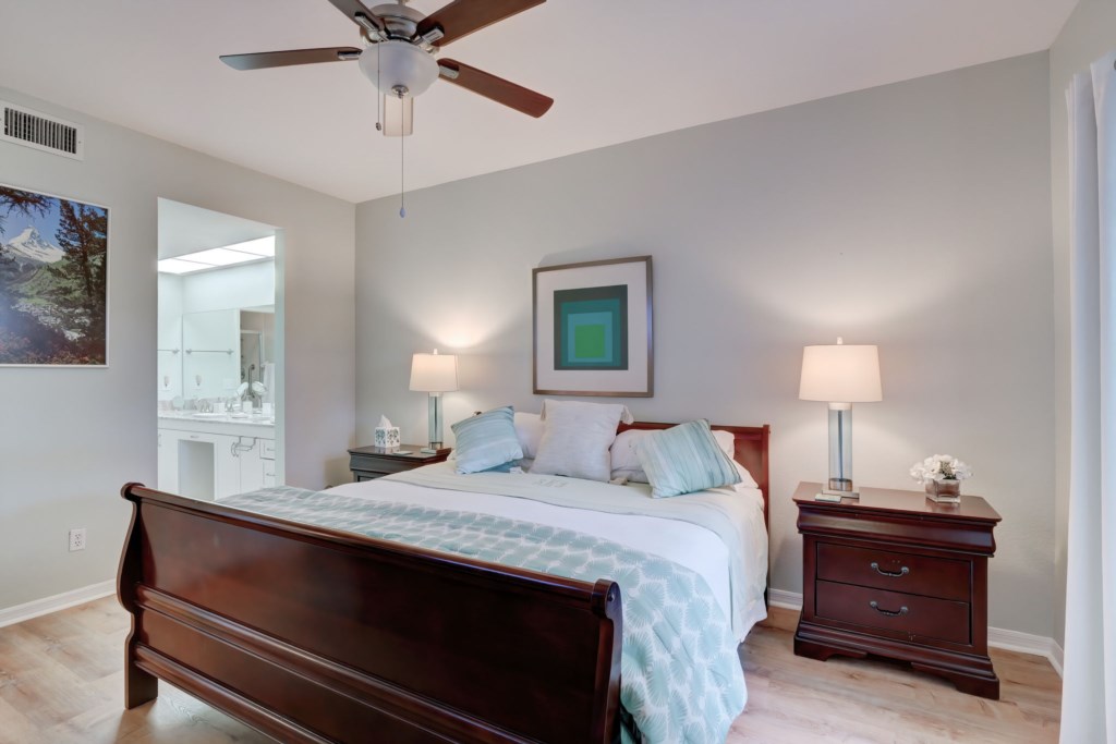 27-853TanbarkDr,104,Naples-27