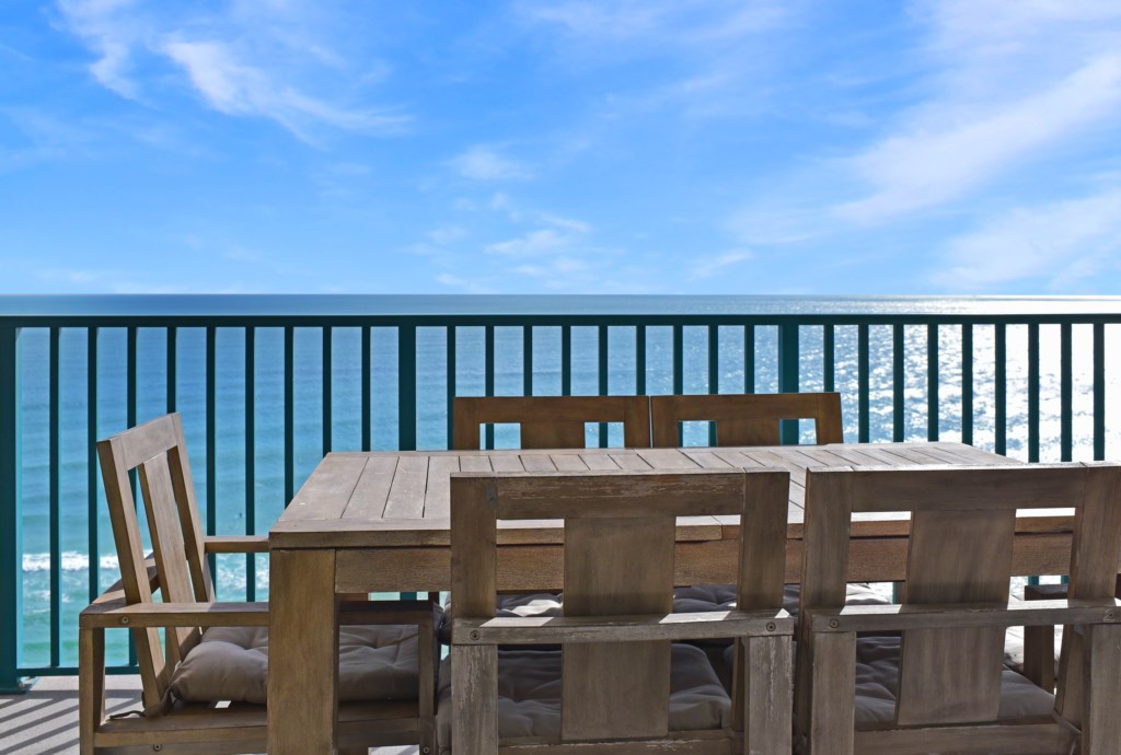 Dine with a view overlooking the Gulf of Mexico