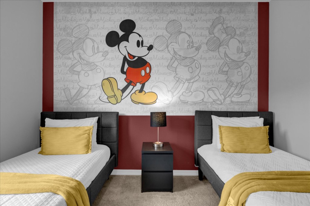 3 bedroom vacation townhouse at West Lucaya - Image 15