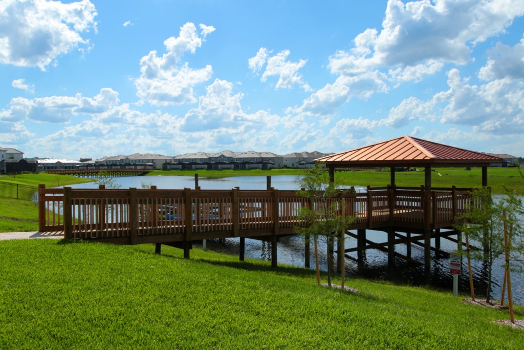 Storeylake-1042