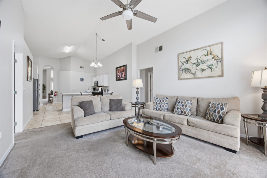 12-260317_240GrosvenorLp_18