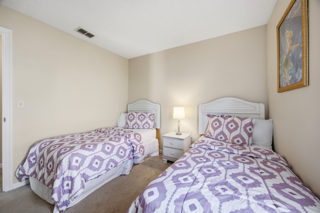 17-260317_240GrosvenorLp_20