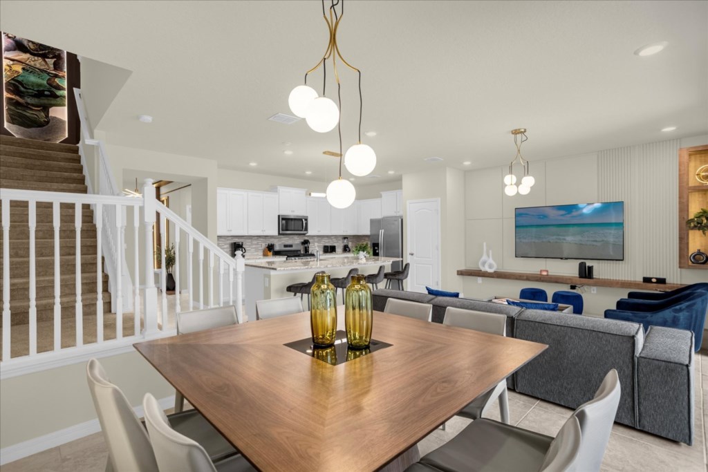 5 bedroom vacation townhouse at Solterra - Image 4