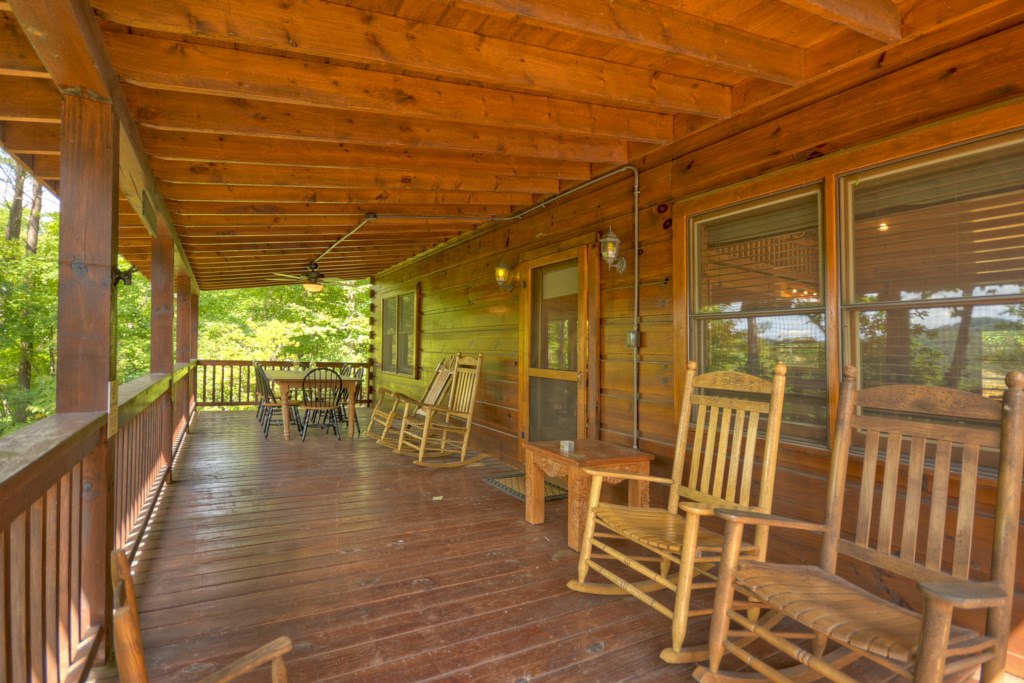 Spacious porches with seating overlooking that Aska mountain view
