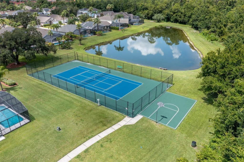 6 bedroom vacation house at Lake Berkley Resort - Image 58