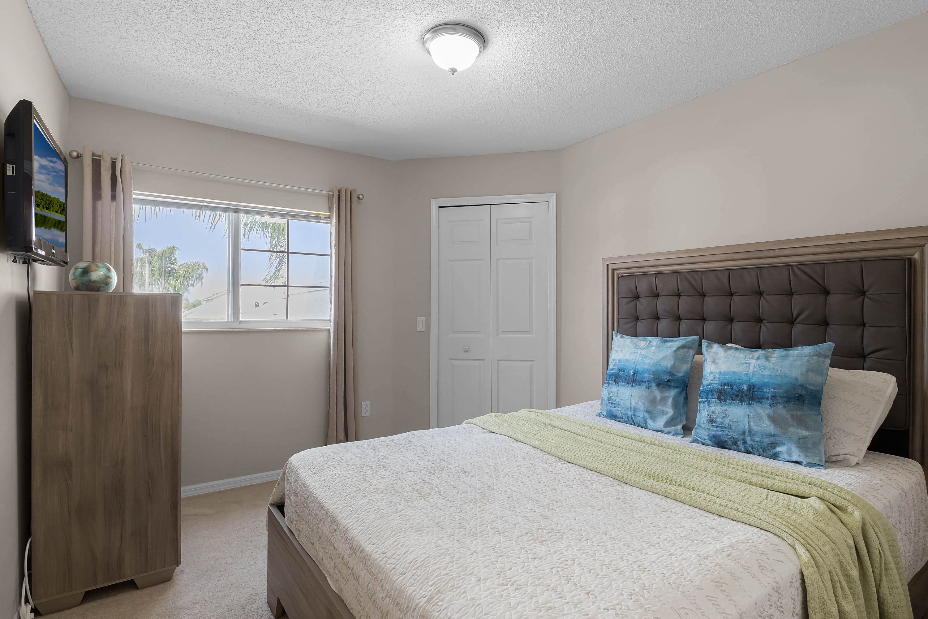 6 bedroom vacation house at Lake Berkley Resort - Image 16