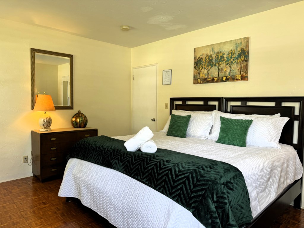 Guest Bedroom w/King Bed option