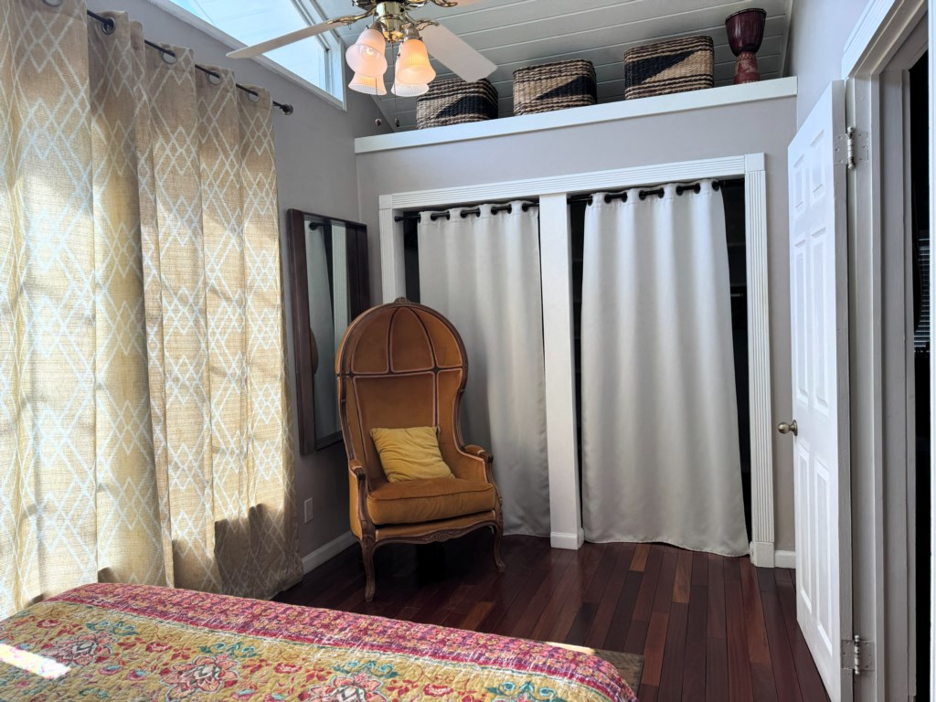 Master Bedroom5