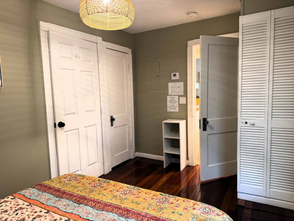 Guest Bedroom2