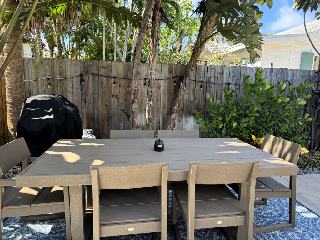 Smoking allowed outside - ashtray provided