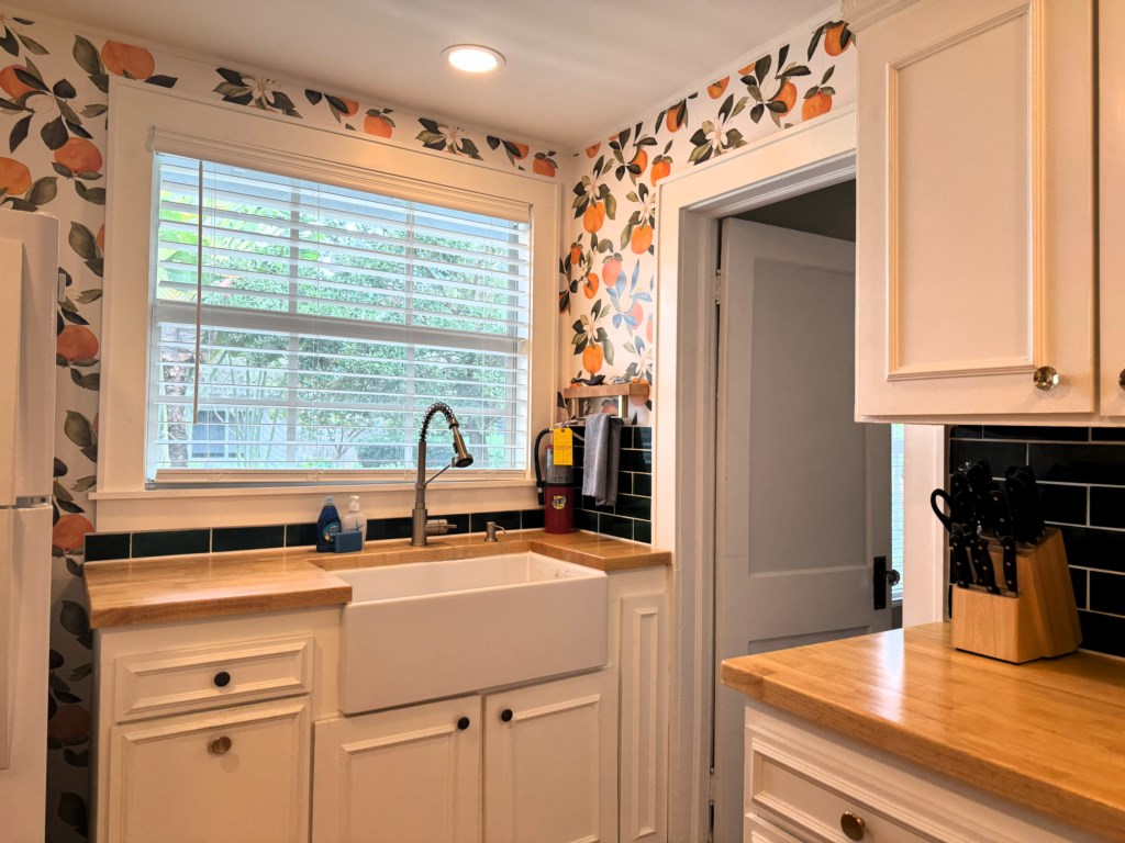 Home contains 1 paper towel, dishwashing liquid, hand soap, 2 trash bags for bin, &  laundry pods