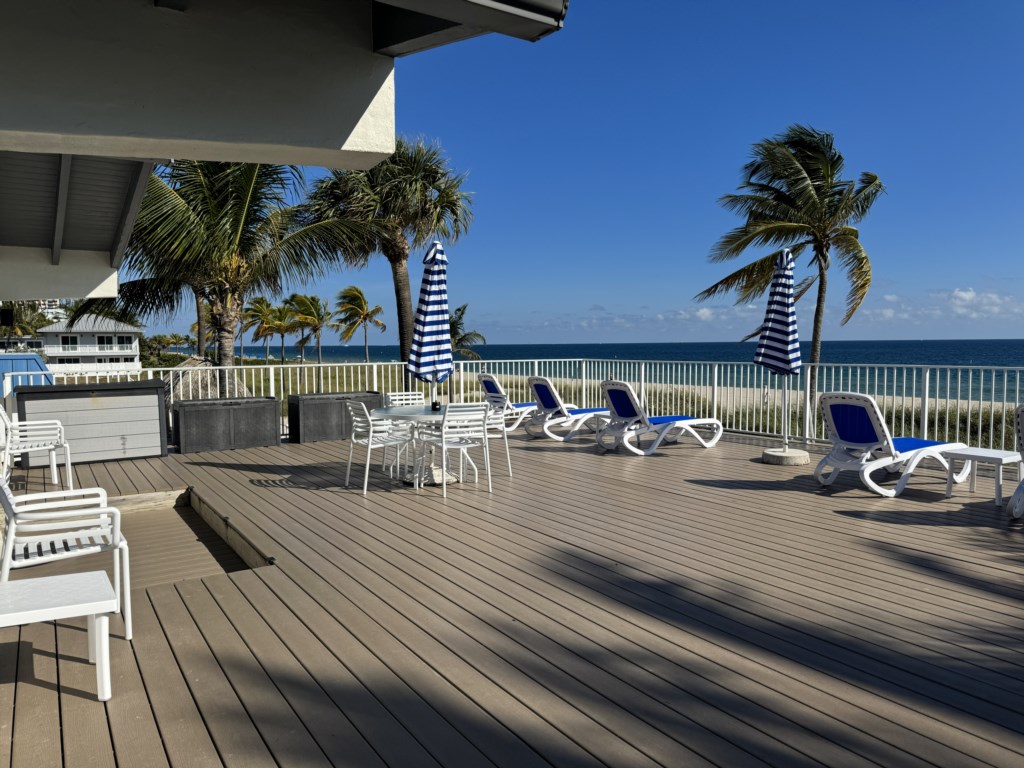 Completely Private Deck pic1