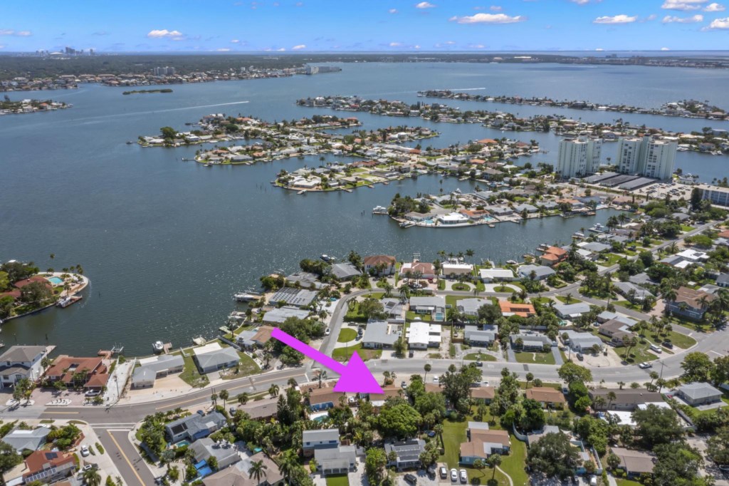 Surrounded by Intracoastal Waters