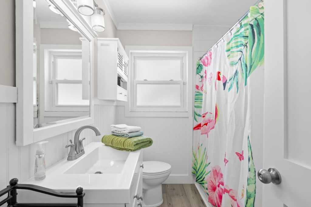 2nd Bathroom with Tub & Shower