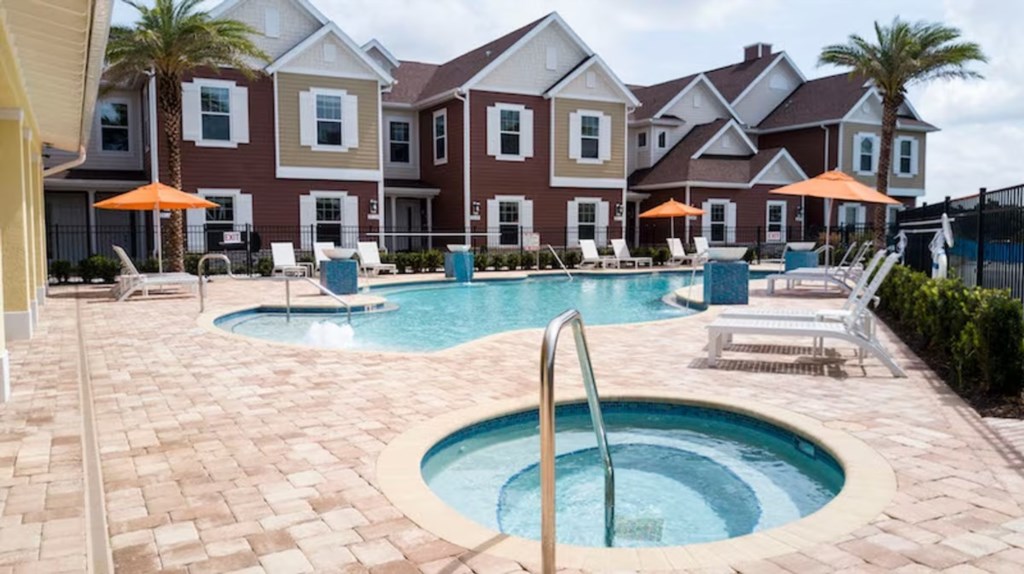 3 bedroom vacation townhouse at Summerville Resort - Image 38
