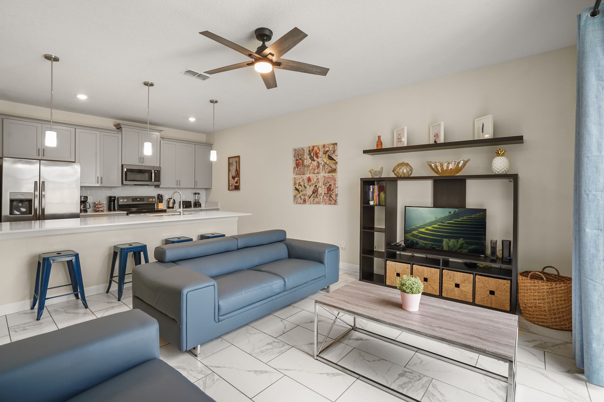 4 bedroom vacation townhouse at Storey Lake  - Image 1