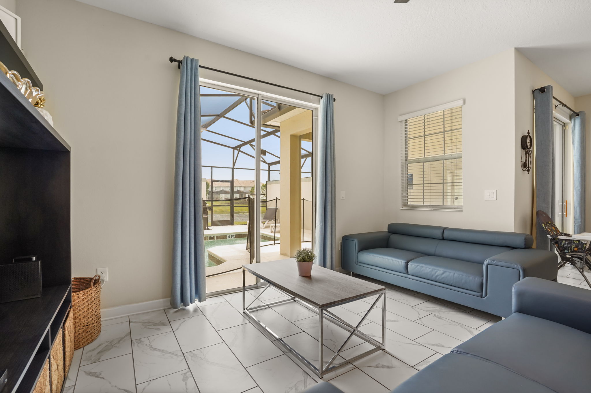 4 bedroom vacation townhouse at Storey Lake  - Image 2