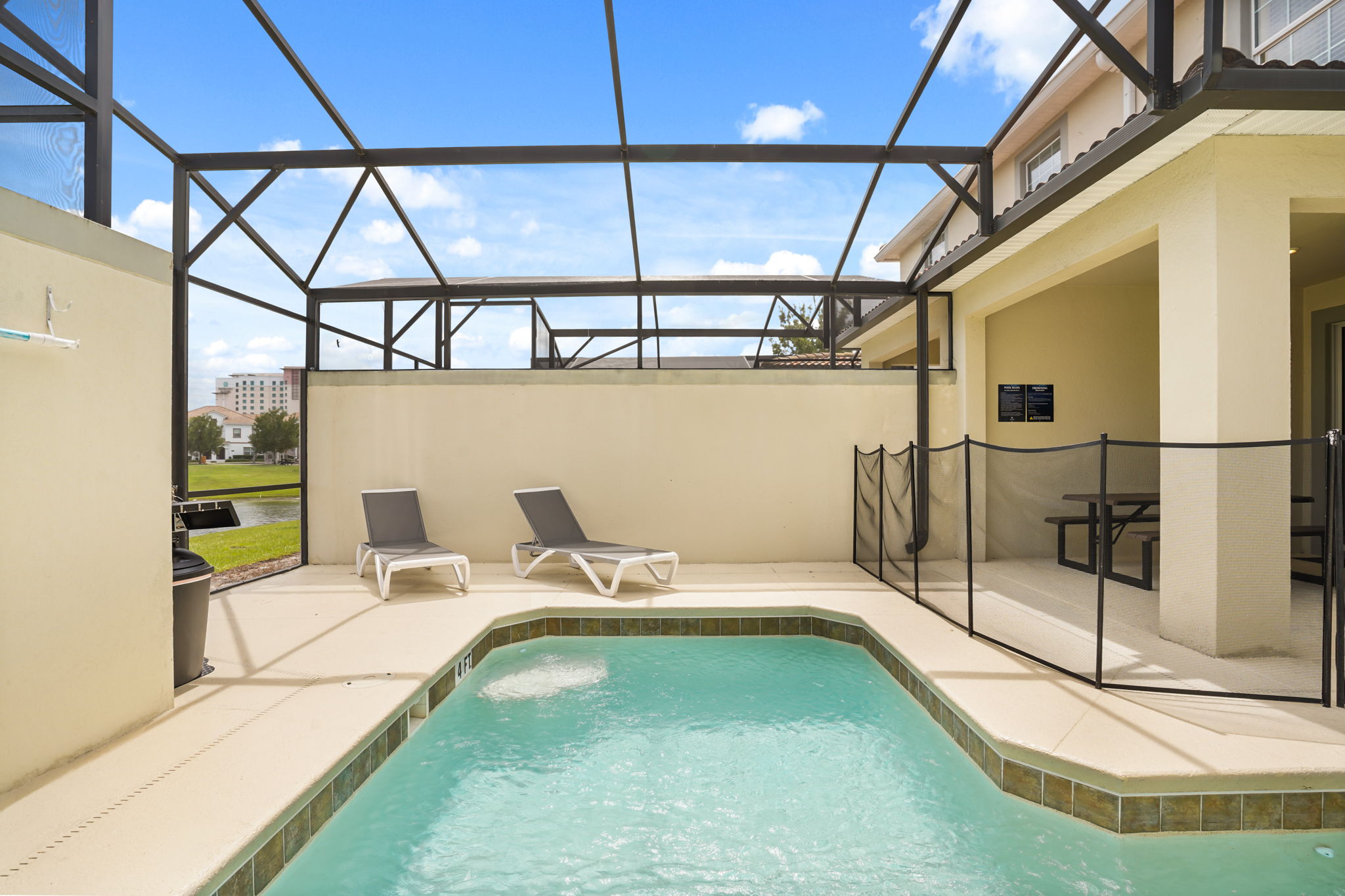 4 bedroom vacation townhouse at Storey Lake  - Image 20