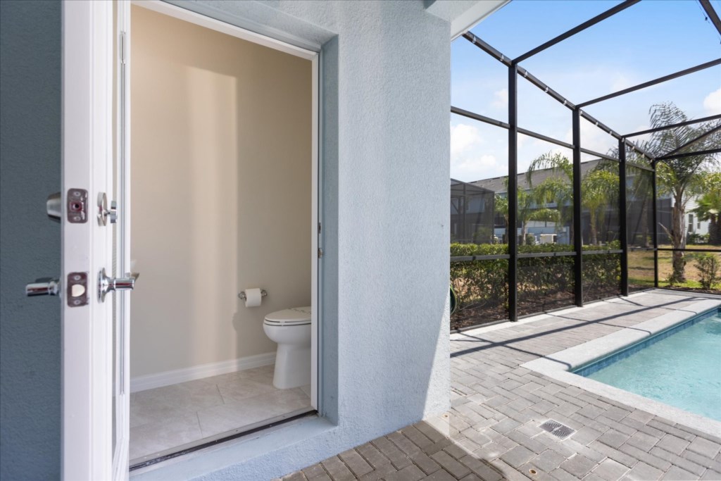 5 bedroom vacation townhouse at Solterra - Image 31