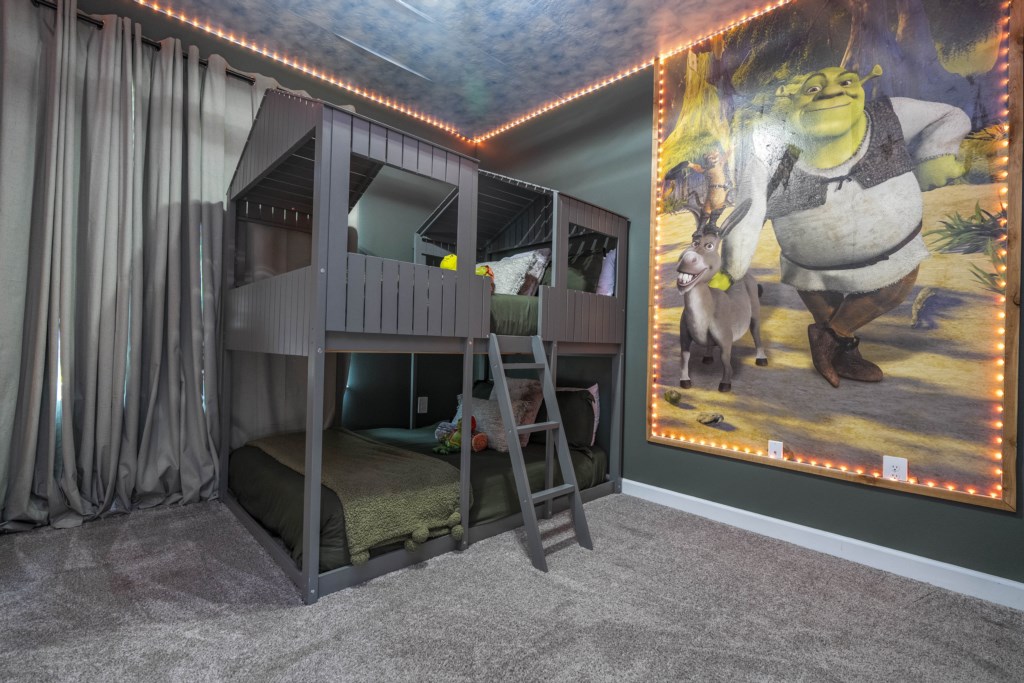 Shrek Themed Bedroom (Bunk bed full over full)
