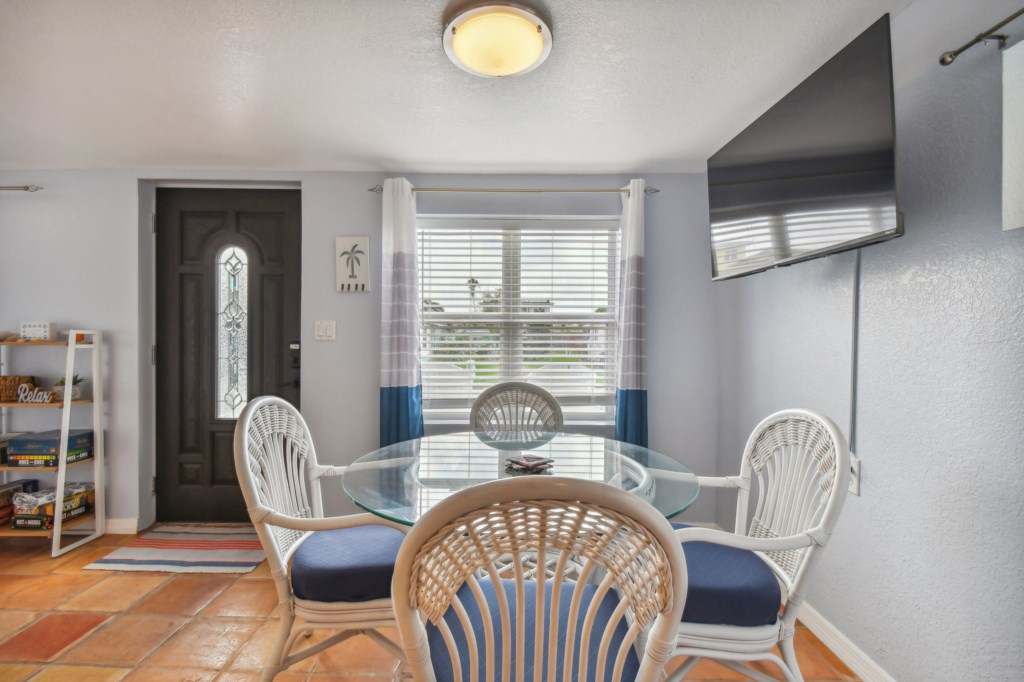 Dining Area with Smart TV 