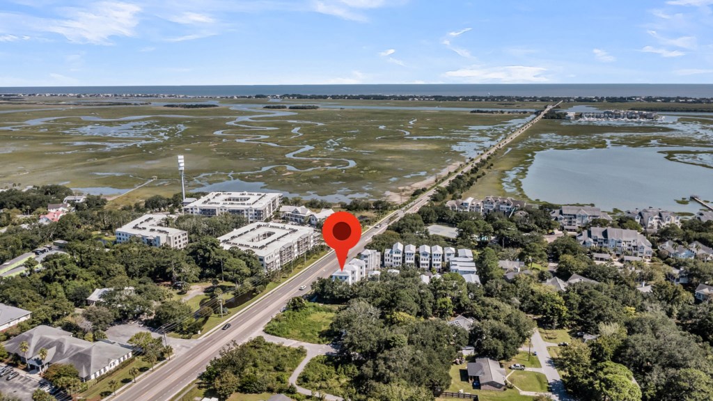 Luxury Coastal Townhome Near Sullivan's Island
