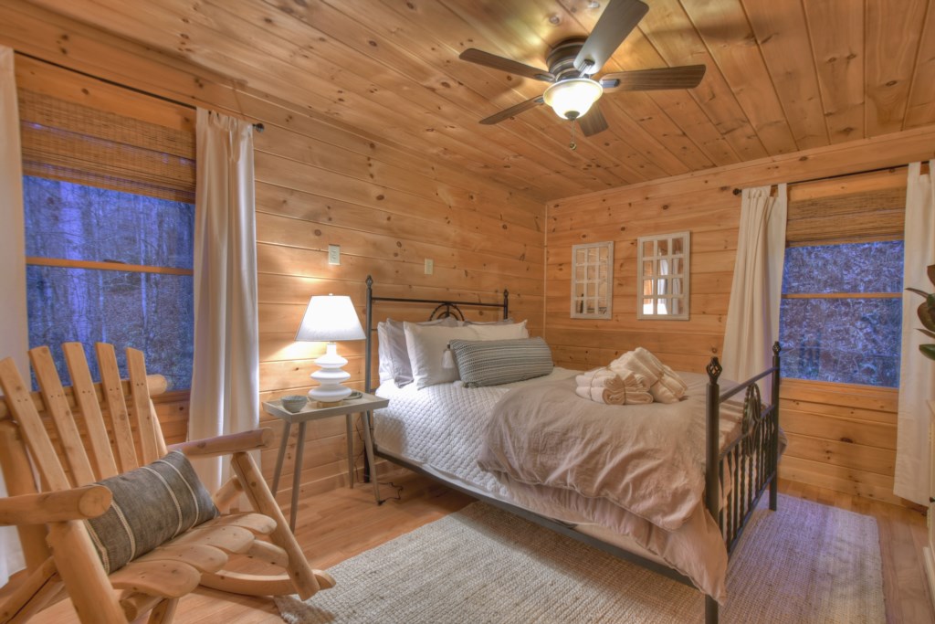 Queen bedroom on the main level 