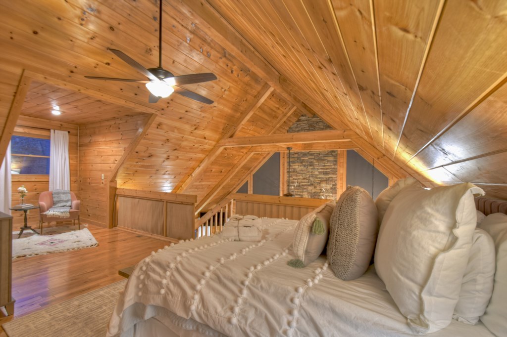 King bedroom in the open sleeping loft 