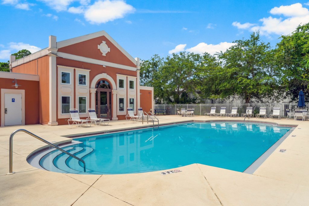 Spacious Pool Area Near Shore Beats Work