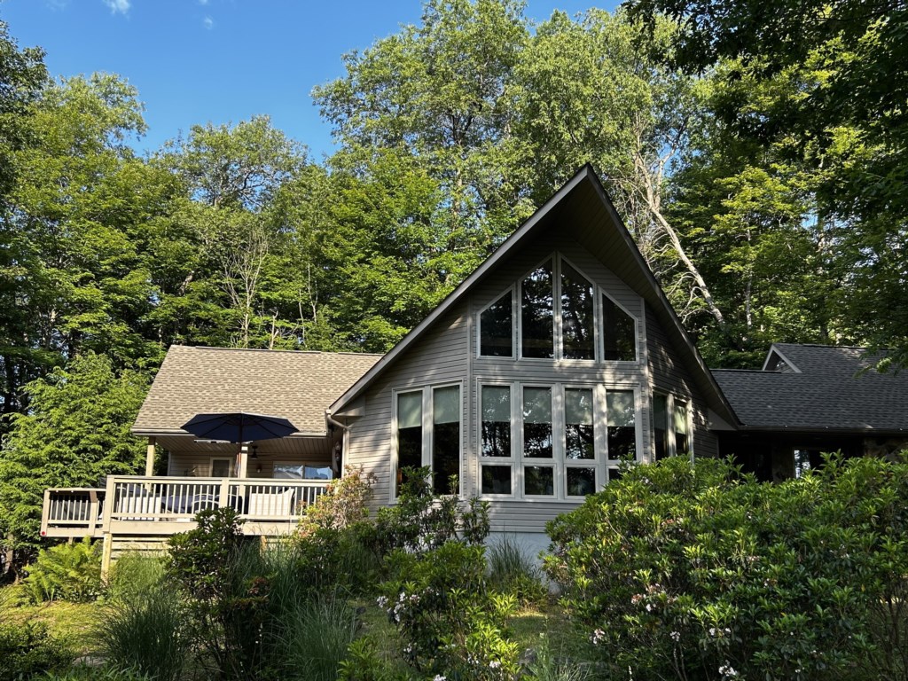 Front of home, facing the water 