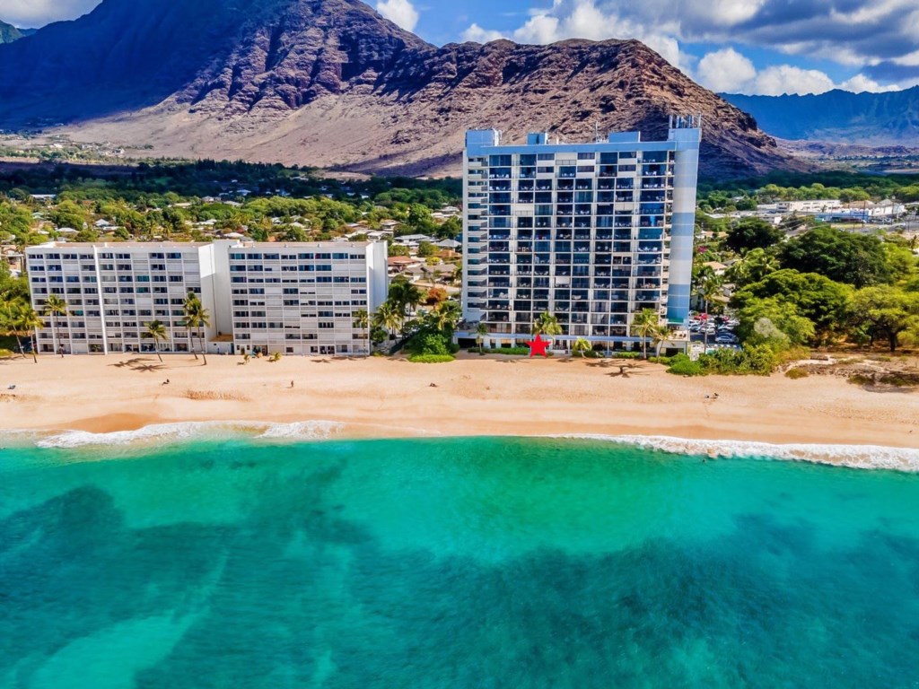 Drone shot of the Hawaiian Princess and the beautiful Turtle Beach