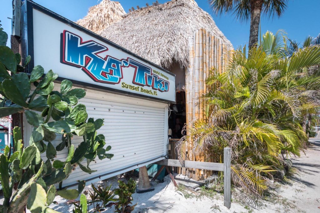 Close to Lively Beach Bars