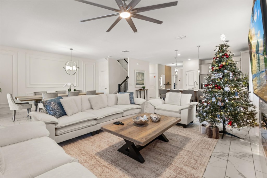 9 bedroom vacation house at Storey Lake - Image 2